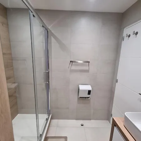 Joli Avec Jardin Apartman Antibes